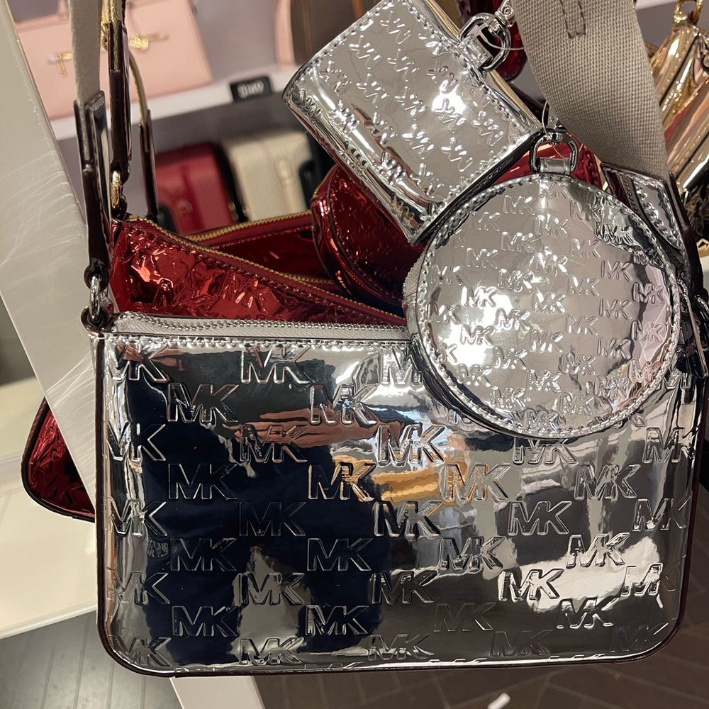 Michael kors Crossbody - Picture 7 of 7